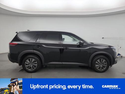 2024 Nissan Pathfinder S