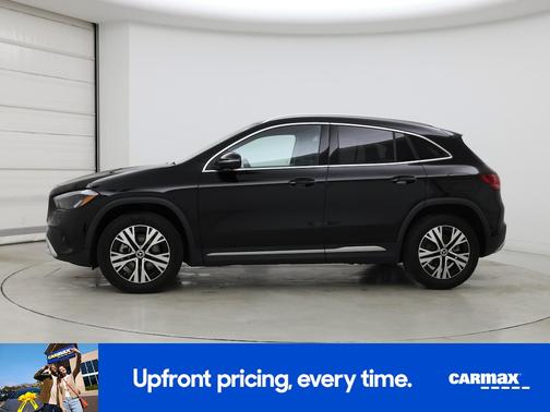 Black 2025 Mercedes-Benz GLA 250