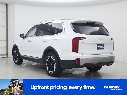 White 2025 Kia Telluride S