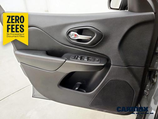Gray 2022 Jeep Cherokee Trailhawk