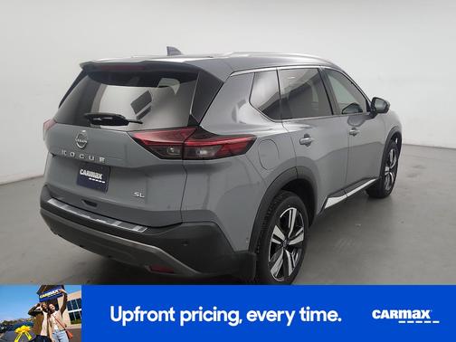 Gray 2023 Nissan Rogue SL