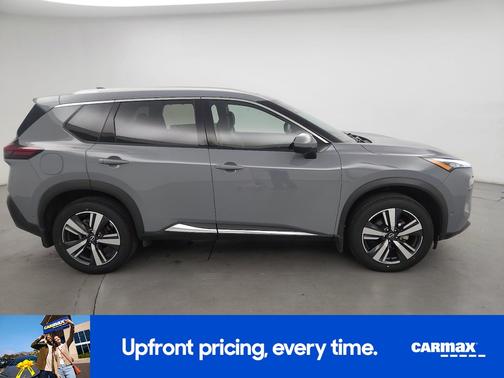 Gray 2023 Nissan Rogue SL