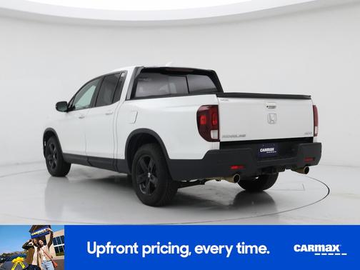 White 2021 Honda Ridgeline Black Edition