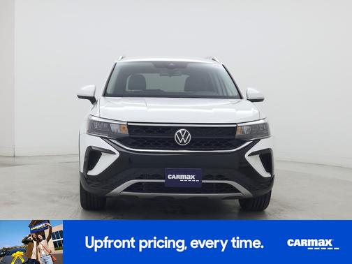 White 2022 Volkswagen Taos SE