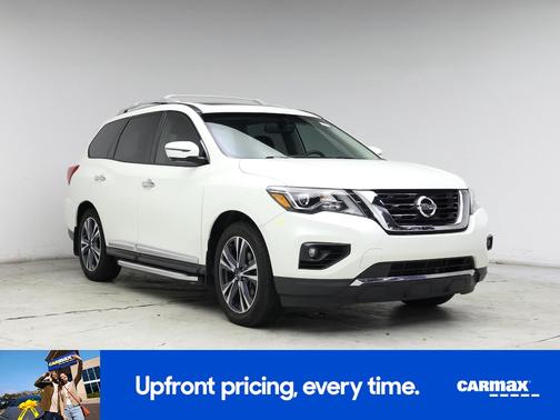 White 2019 Nissan Pathfinder Platinum