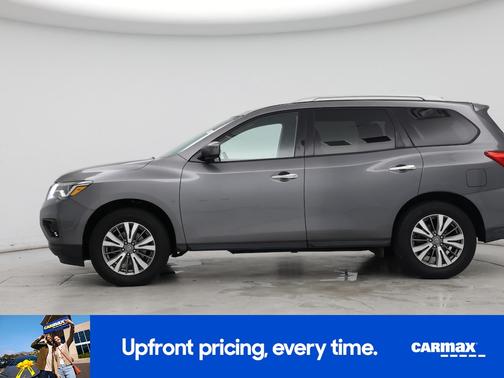 2020 Nissan Pathfinder SV