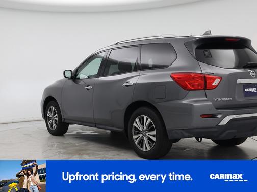 2020 Nissan Pathfinder SV