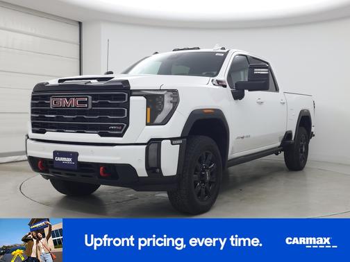 White 2024 GMC Sierra 2500 AT4