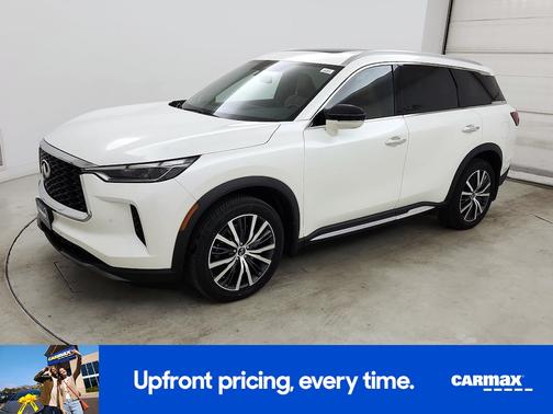 White 2023 INFINITI QX60 Sensory