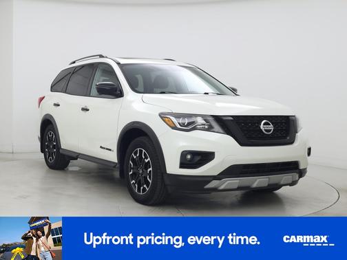 2020 Nissan Pathfinder SL