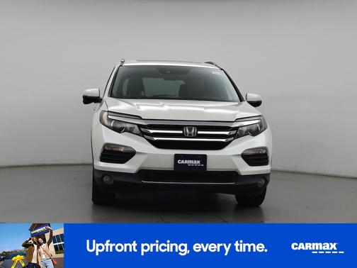 White 2016 Honda Pilot Touring