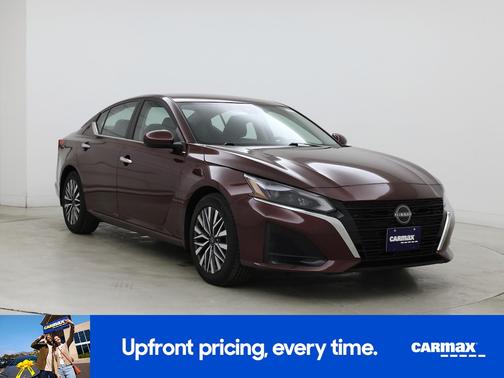 Red 2023 Nissan Altima SV