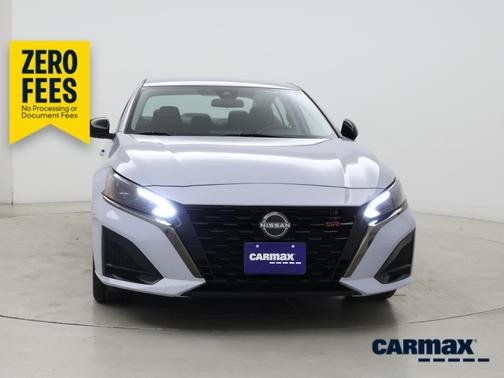 Gray 2023 Nissan Altima SR