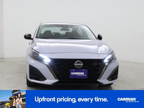 Gray 2023 Nissan Altima SR