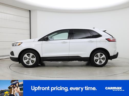 White 2023 Ford Edge SE