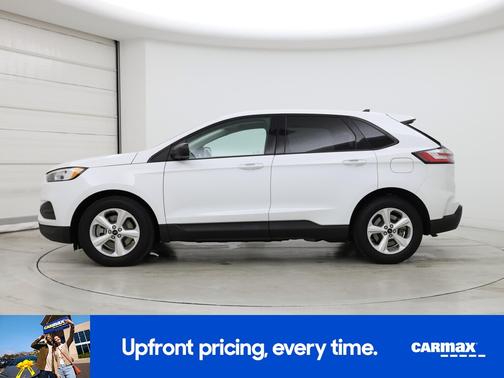 White 2023 Ford Edge SE