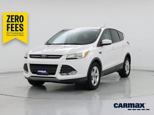 White 2015 Ford Escape SE
