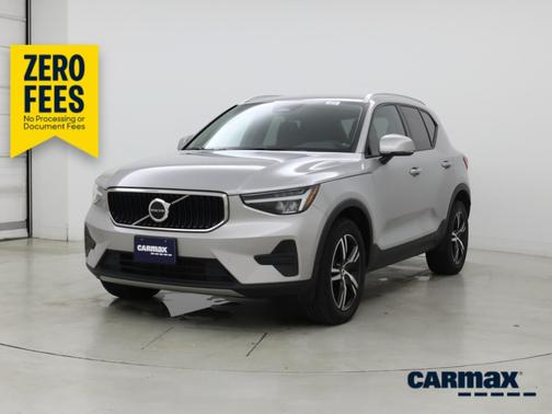 Silver 2023 Volvo XC40 B5 Core