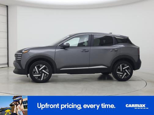 Gray 2025 Nissan Kicks SV