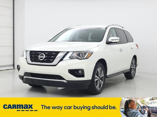 2017 Nissan Pathfinder SL