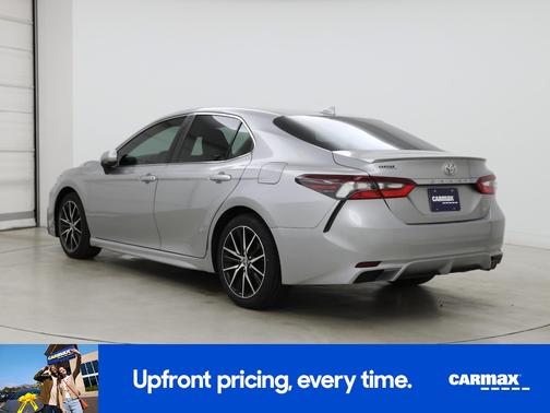 Silver 2021 Toyota Camry SE