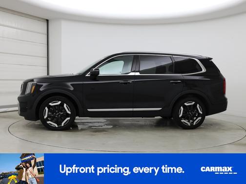 Black 2024 Kia Telluride S