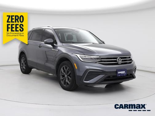 Gray 2023 Volkswagen Tiguan SE