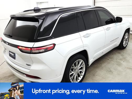 White 2023 Jeep Grand Cherokee Summit