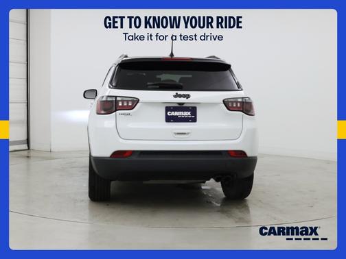 White 2022 Jeep Compass Altitude