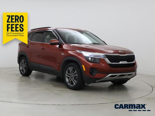 Orange 2021 Kia Seltos S