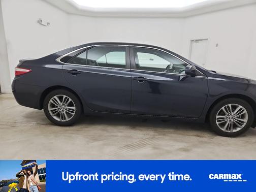 Gray 2017 Toyota Camry SE