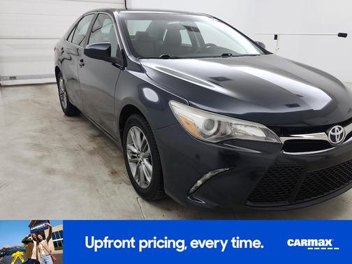 Gray 2017 Toyota Camry SE