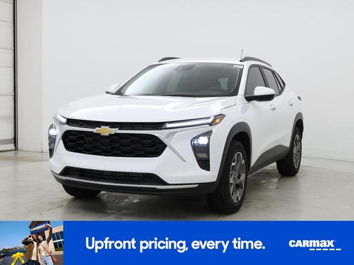 White 2025 Chevrolet Trax LT