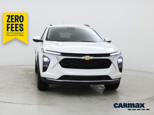 White 2025 Chevrolet Trax LT