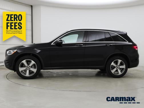 Black 2022 Mercedes-Benz GLC 300