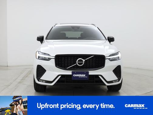 White 2023 Volvo XC60 B5 Plus Dark Theme