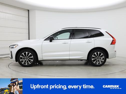 White 2023 Volvo XC60 B5 Plus Dark Theme