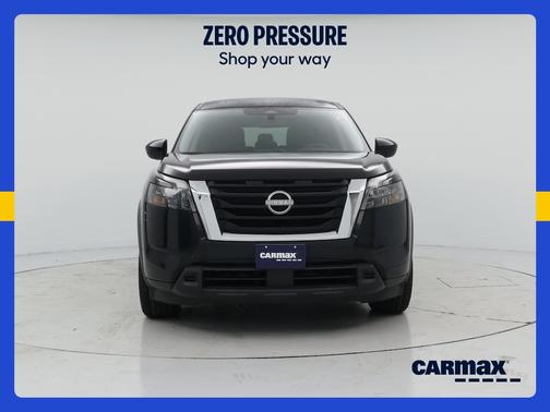 Black 2024 Nissan Pathfinder S