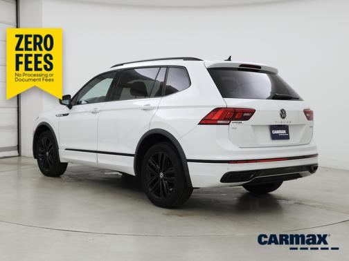 White 2022 Volkswagen Tiguan SE R-Line Black