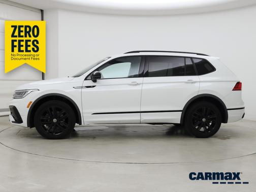 White 2022 Volkswagen Tiguan SE R-Line Black