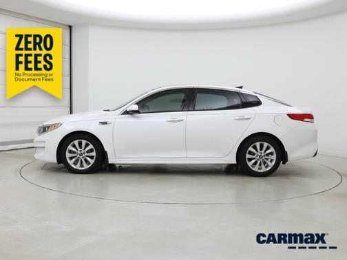 White 2016 Kia Optima EX