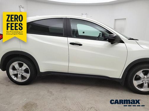 White 2016 Honda HR-V EX