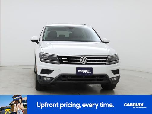 White 2018 Volkswagen Tiguan SEL Premium