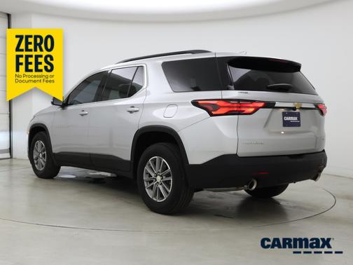 Silver 2022 Chevrolet Traverse LT Cloth