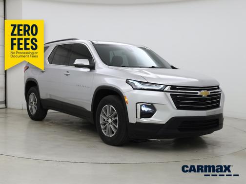 Silver 2022 Chevrolet Traverse LT Cloth