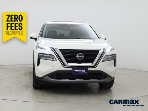 White 2023 Nissan Rogue SL