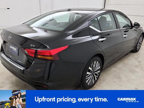 2023 Nissan Altima SV