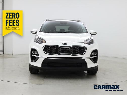 White 2022 Kia Sportage EX