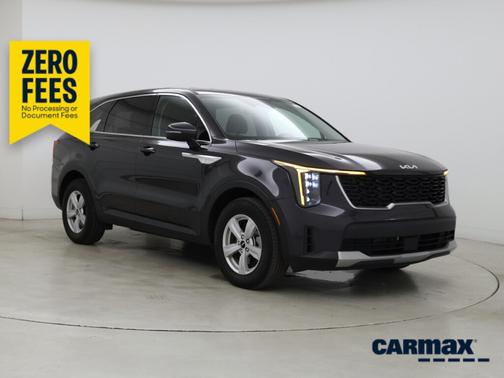 Gray 2025 Kia Sorento LX