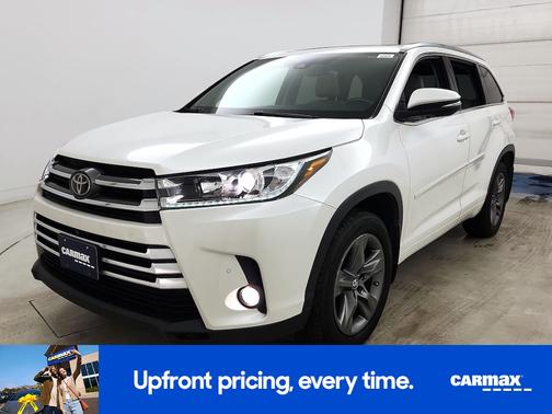 White 2018 Toyota Highlander Limited Platinum